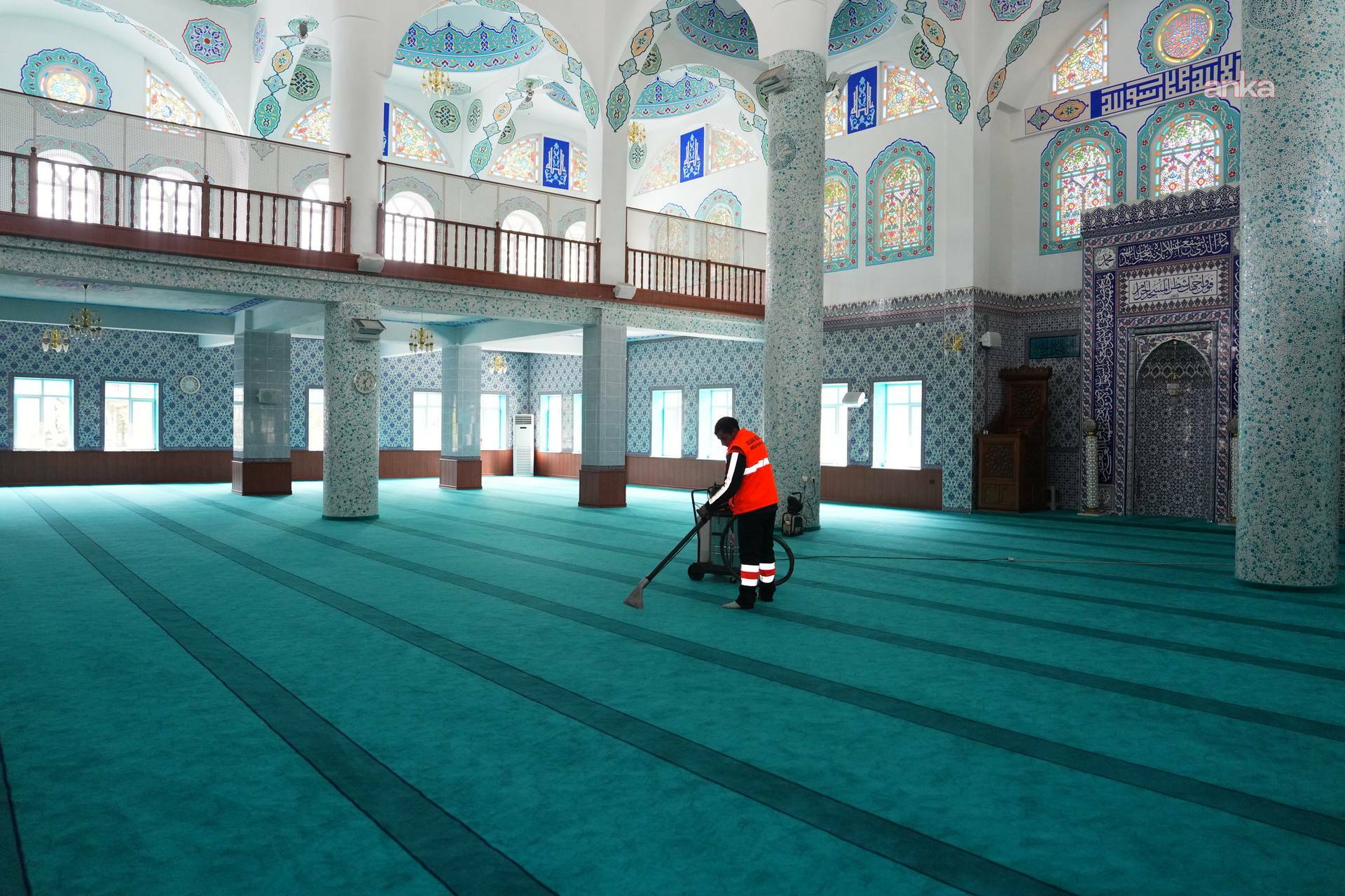 Gölbaşı Belediyesi’nden camilerde ramazan ayı öncesi detaylı temizlik
