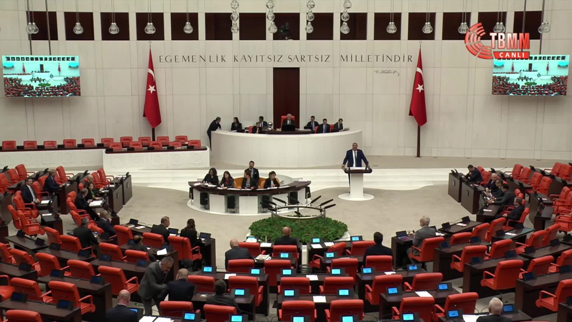 TBMM Genel Kurulu.... Ömer Fethi Gürer: 2025 yılında yüzde 50 daha az hayvan ithal ettiğimiz halde, daha pahalıya hayvan almak durumunda kalıyoruz