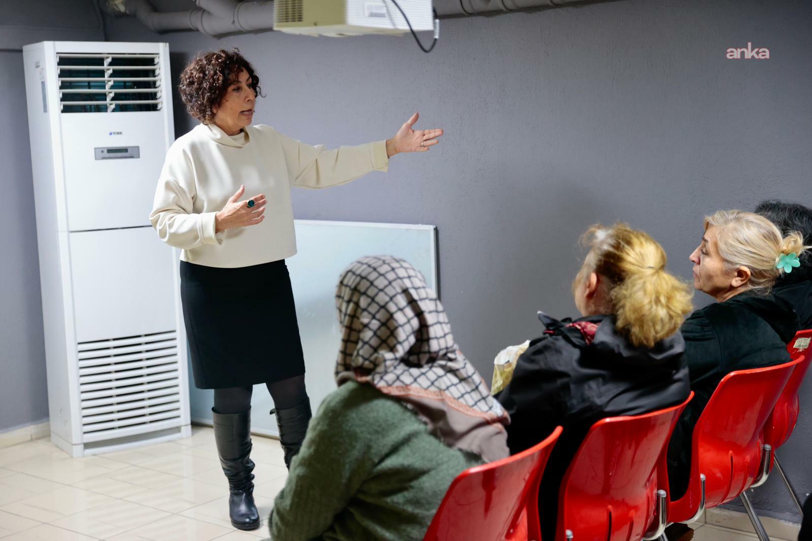 Konak'ta "Kadın Hakları Açısından Medeni Kanun” başlıklı bilgilendirme toplantısı düzenlendi