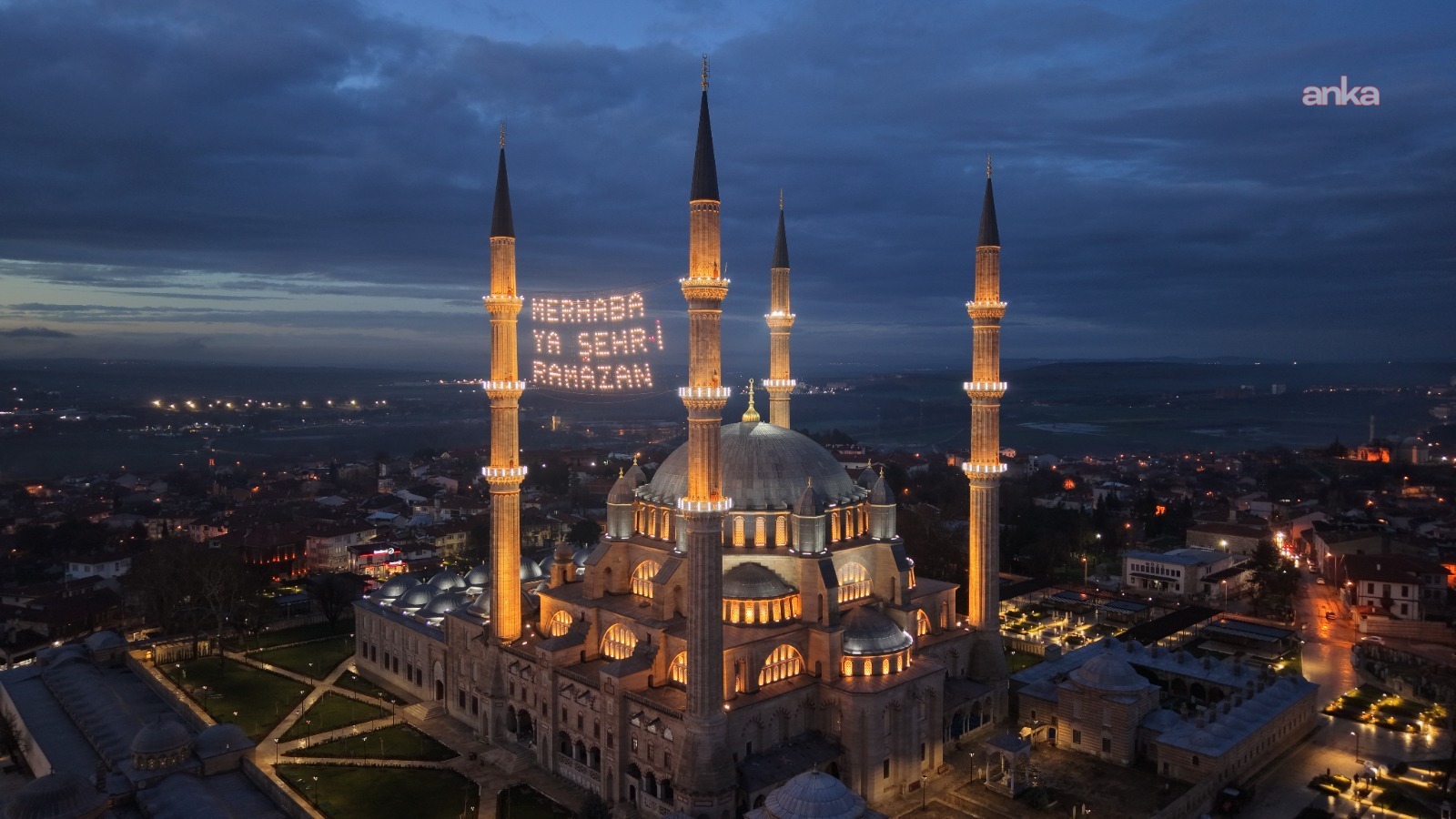 Restorasyonu tamamlanan tarihi camiler Ramazan'la birlikte ibadete açılıyor