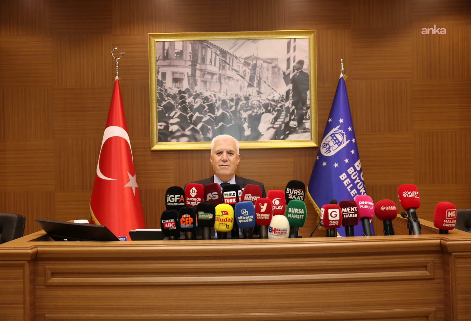 Bursa Büyükşehir Belediye Başkanı Bozbey: “Ramazan ayının kentimize ve ülkemize bereket ve huzur getirmesini diliyorum”