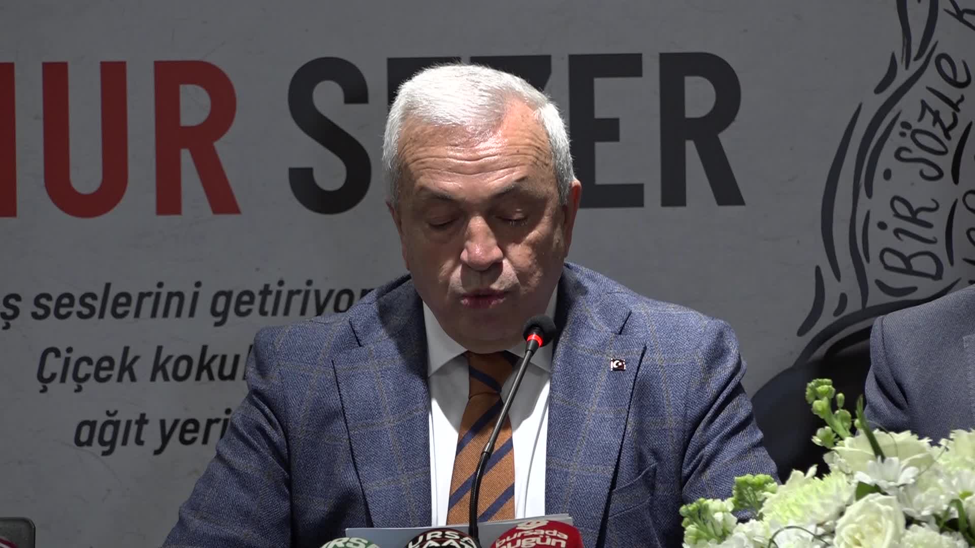 Nilüfer Belediyesi, 2026 yılını şair Sennur Sezer’e adadı