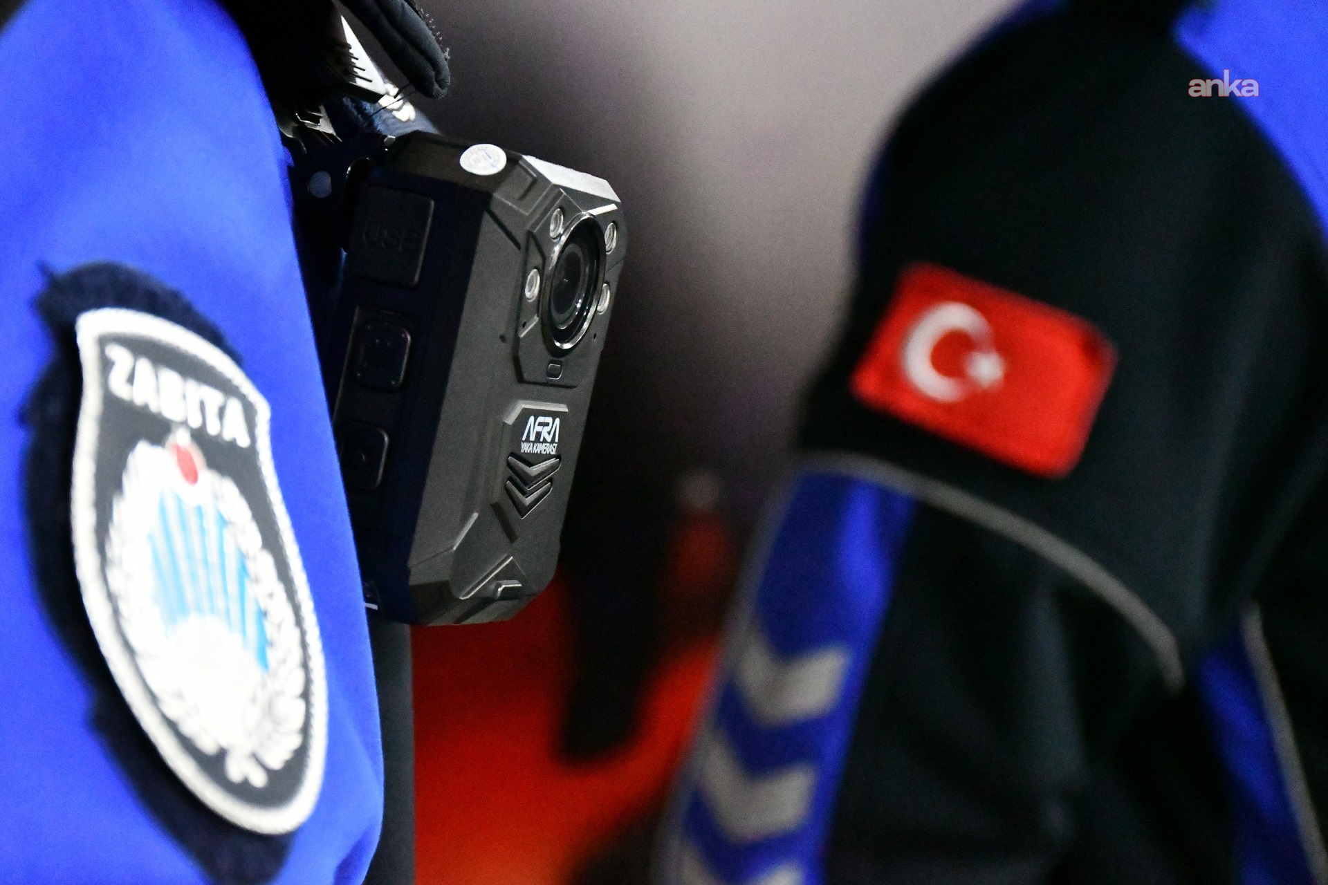 Lüleburgaz Zabıtası, denetimlerde yaka kamerası uygulamasına geçti