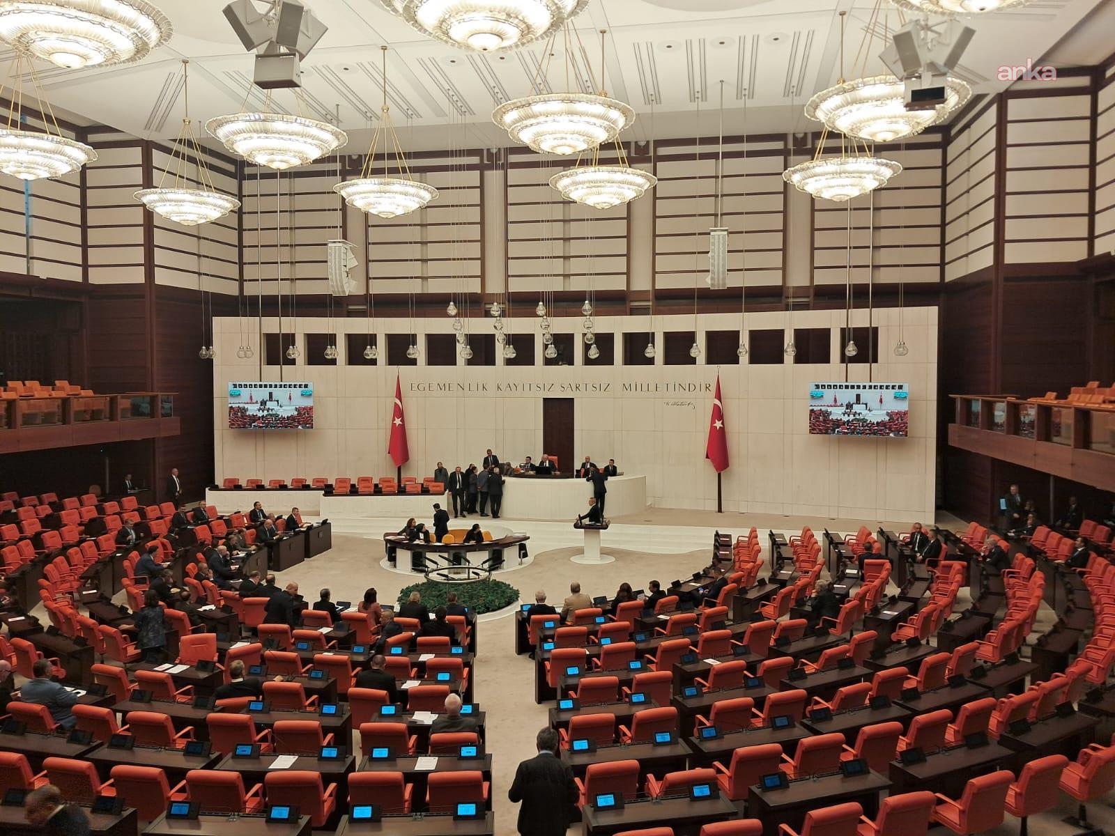 TBMM Genel Kurulu... CHP'nin Kocaeli’nin Kartepe ilçesinde yapılması planlanan çelikhane ve haddehane projesinin araştırılması önergesi AK Parti ve MHP oylarıyla reddedildi