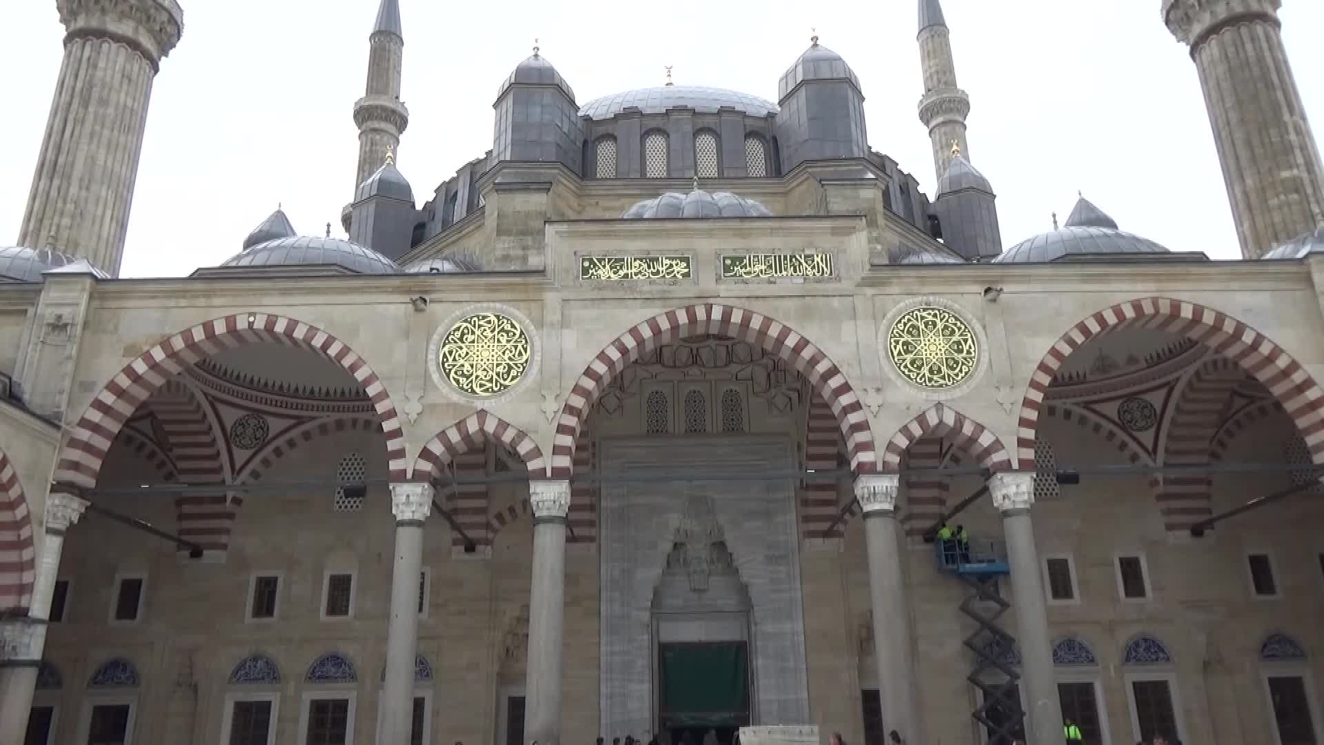 Selimiye Camisi açıldı…Vatandaşlar camiye akın etti