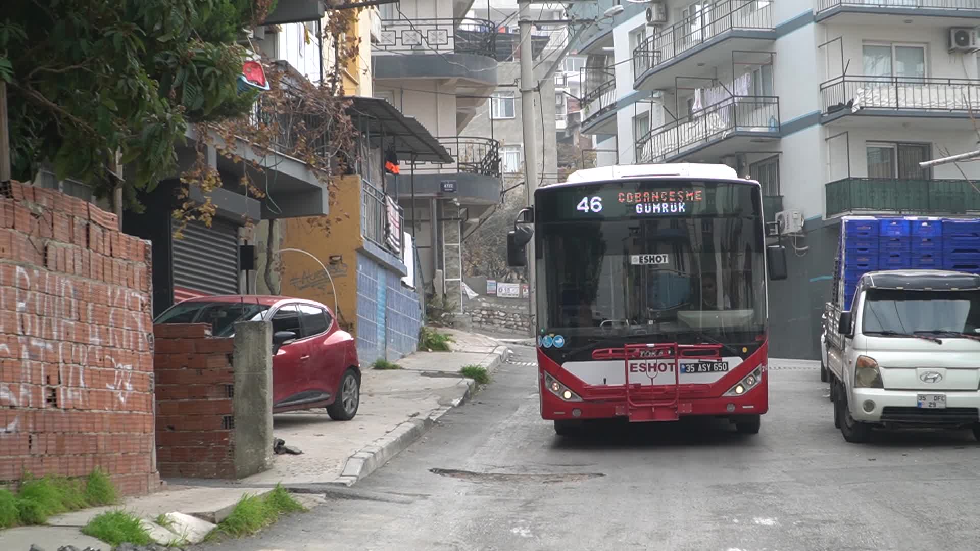 İzmir'e alçak tabanlı otobüs geldi