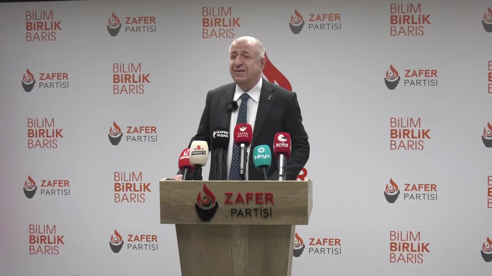 Ümit Özdağ'dan komisyon raporuna tepki: "Bu rapor, Türkiye Cumhuriyeti devletinin anayasal yapısına indirilmiş bir darbedir"