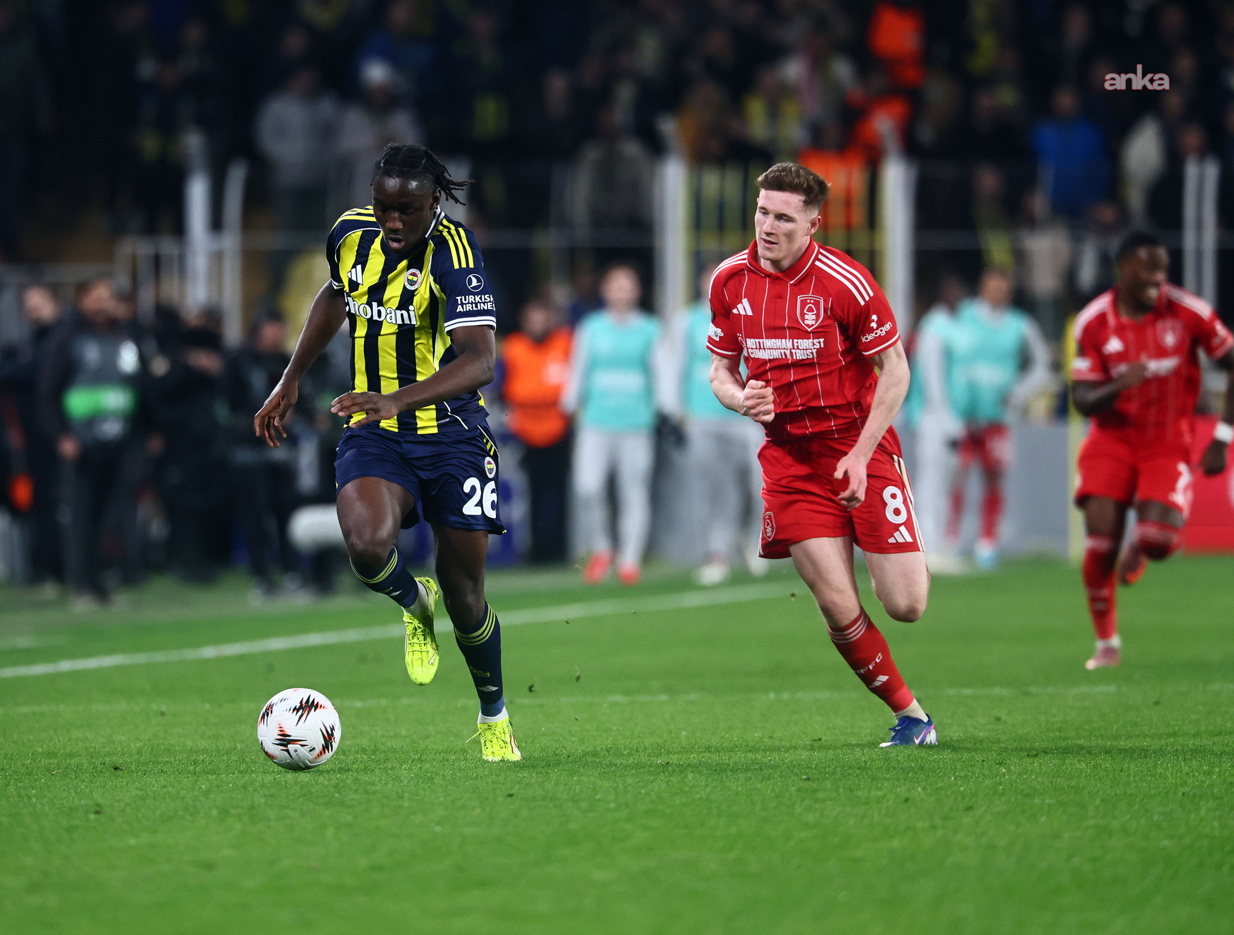 Fenerbahçe, UEFA Avrupa Ligi'nde Nottingham Forest'a 3-0 mağlup oldu