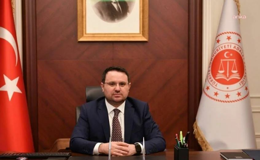 Bakan Gürlek'ten yeni bakan yardımcılarına tebrik mesajı
