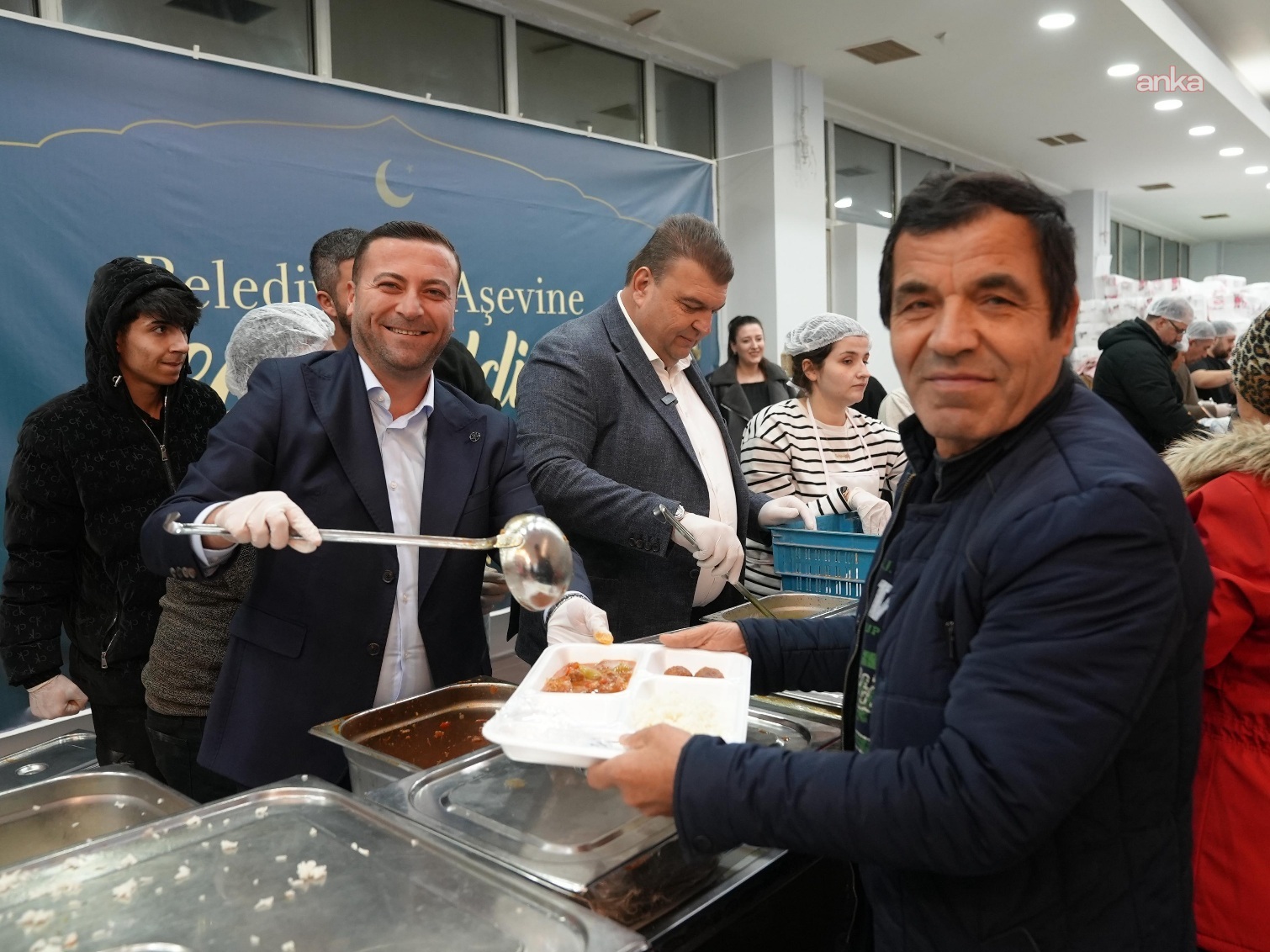 Seferihisar'da ilk iftar programı, Başkan İsmail Yetişkin ev sahipliğinde gerçekleştirildi
