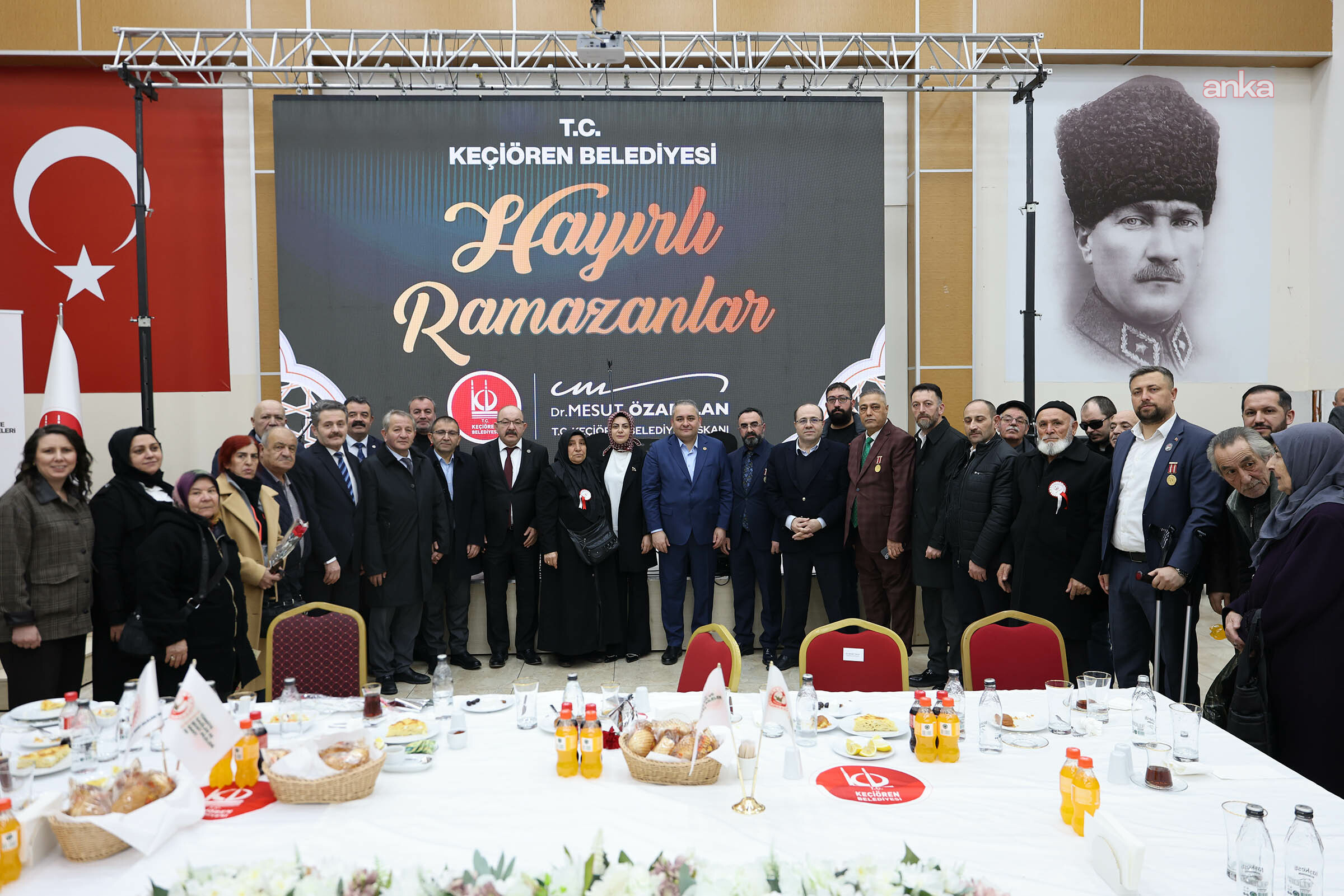 Keçiören Belediye Başkanı Özarslan, ramazanın ilk iftarını şehit aileleri ve gazilerle yaptı