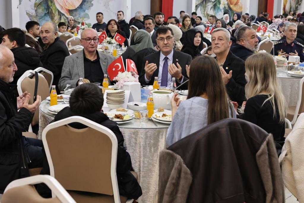 Kütahya’da şehit aileleri ve gaziler onuruna iftar programı düzenlendi