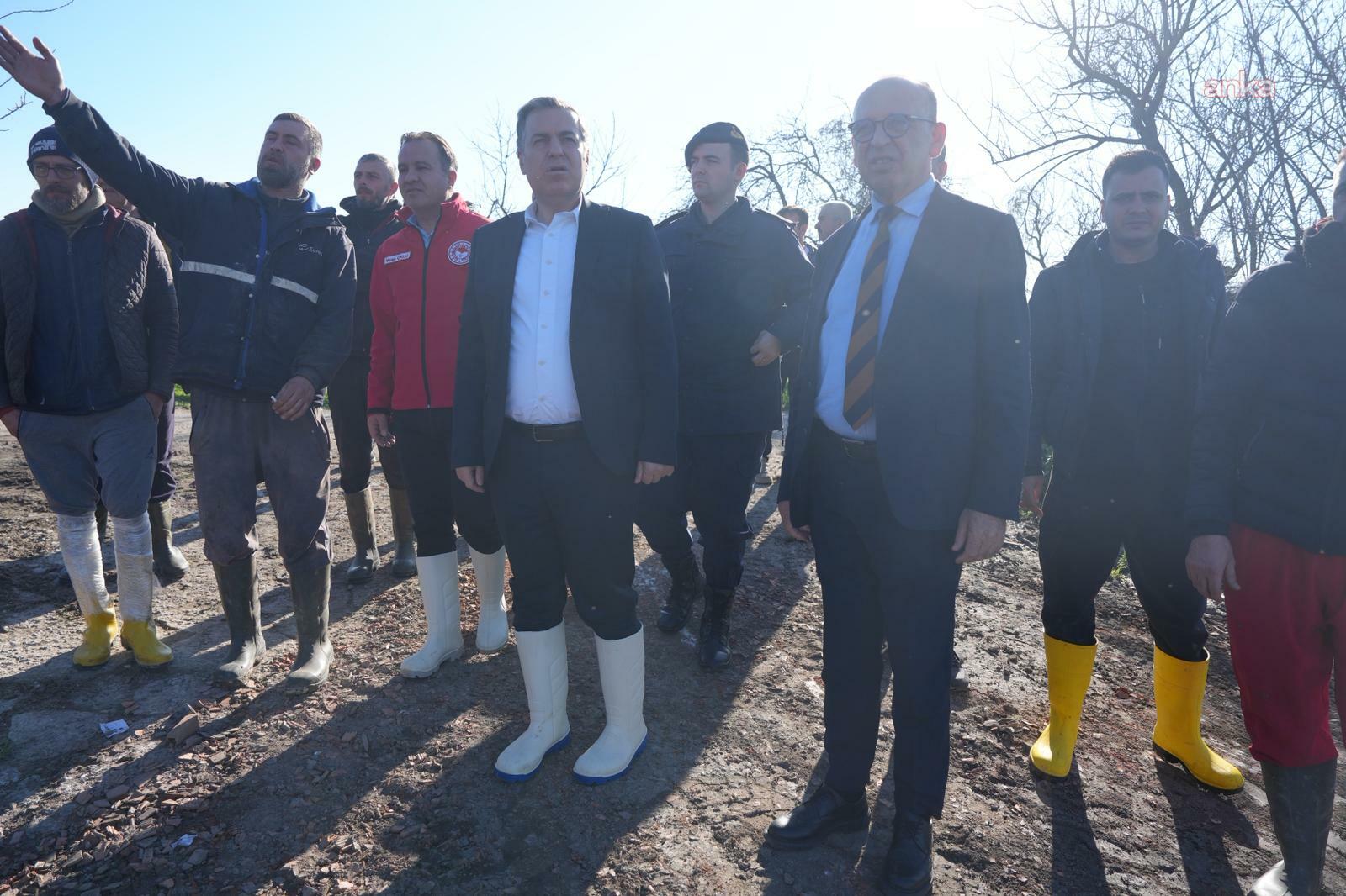 Turgutlu Belediye Başkanı Akın, Gediz Çayı’nda incelemelerde bulundu