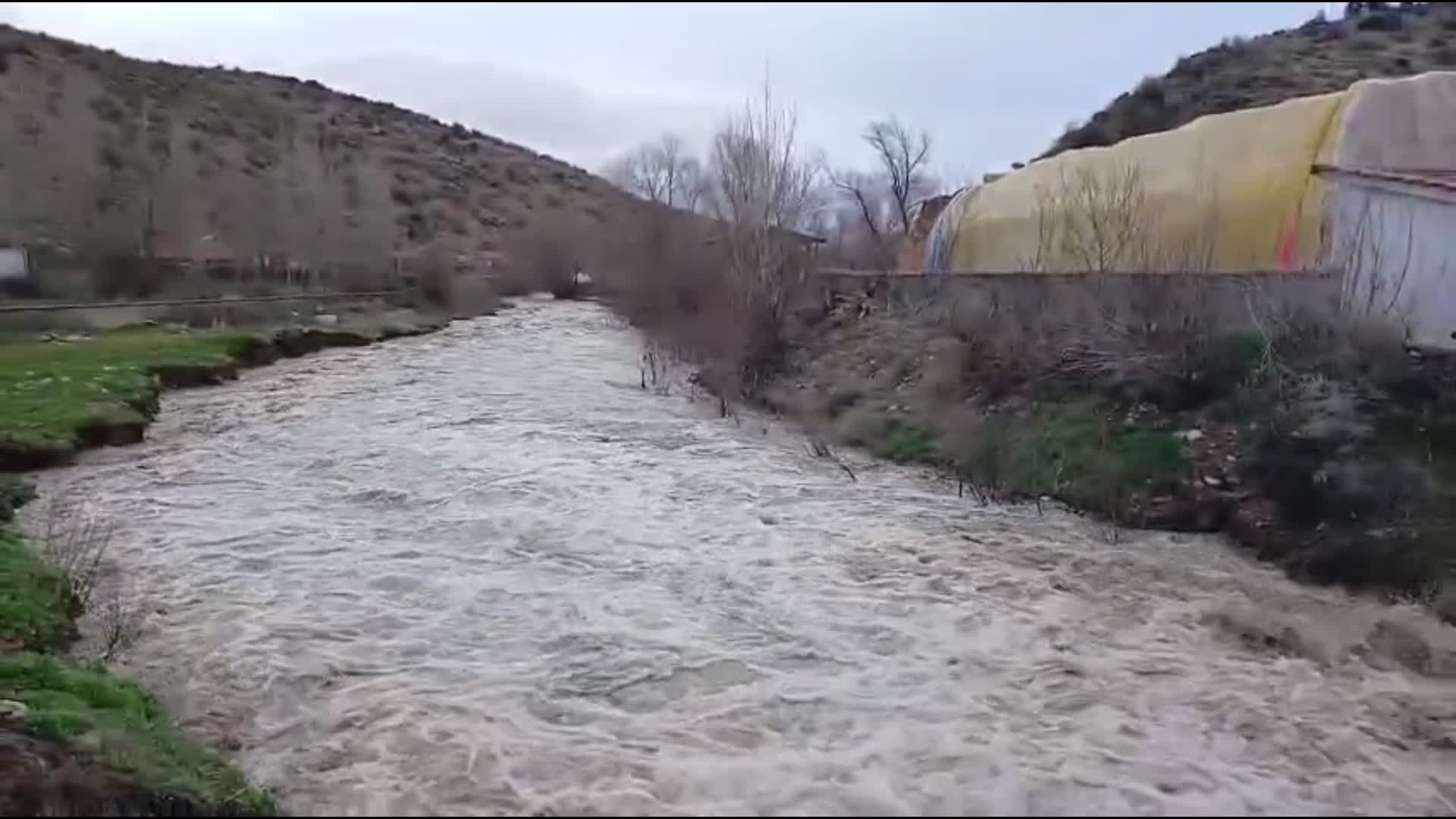 Yozgat ve Kırşehir’de yağmurun neden olduğu selin zararları tespit ediliyor