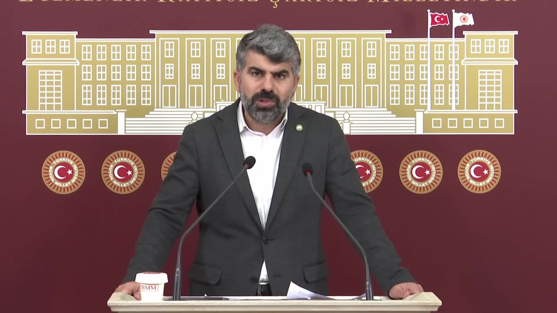 HÜDA PAR Mersin Milletvekili Dinç: "Kadın hastalıkları bölümlerinde sadece kadınlardan oluşacak personel veya kadınlardan oluşacak hekimler olmalıdır"