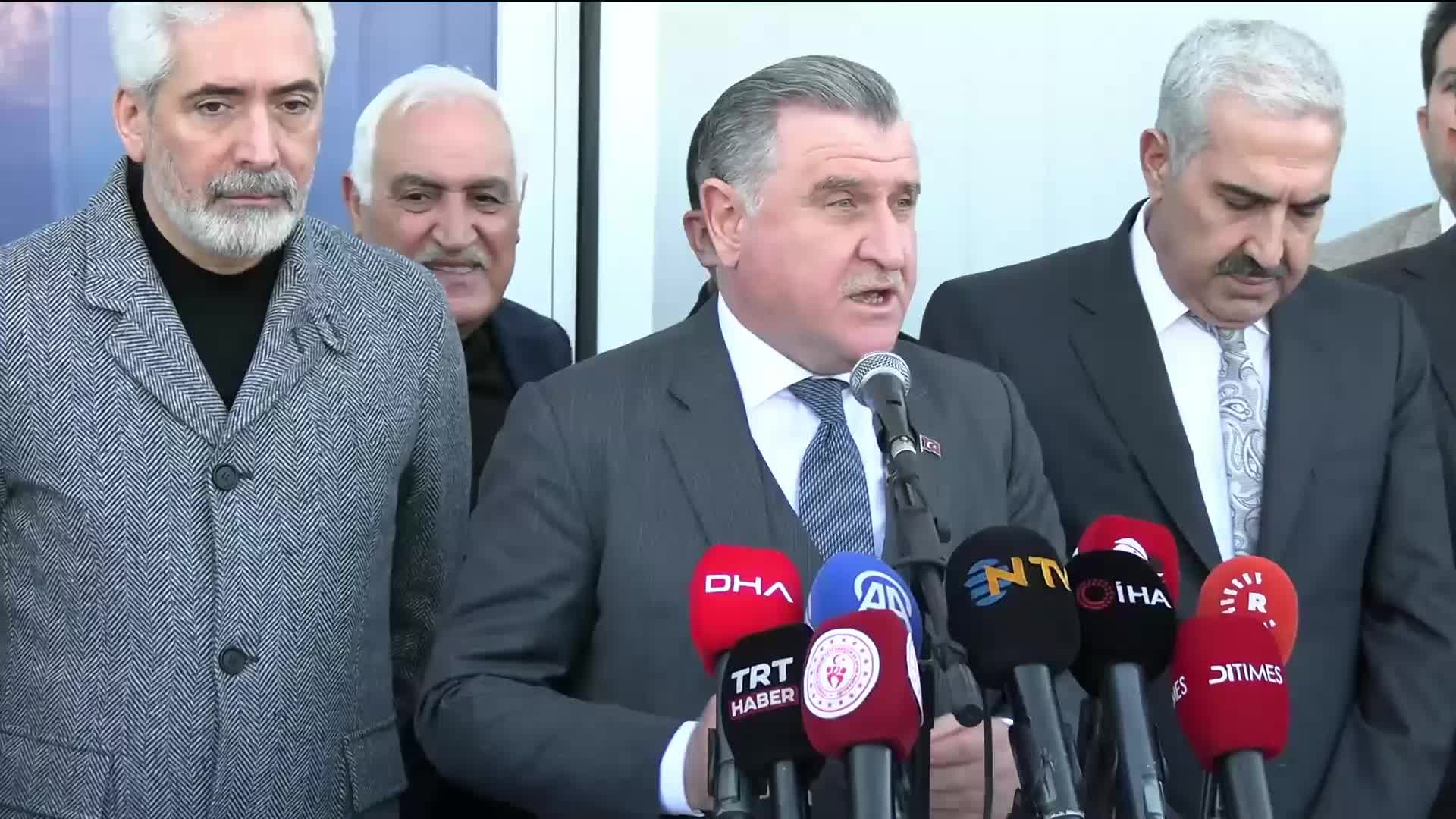 Gençlik ve Spor Bakanı Bak, Diyarbakır’da konuştu: “Terörsüz Türkiye süreci içerisinde bütün Türkiye'yi kucaklıyoruz”