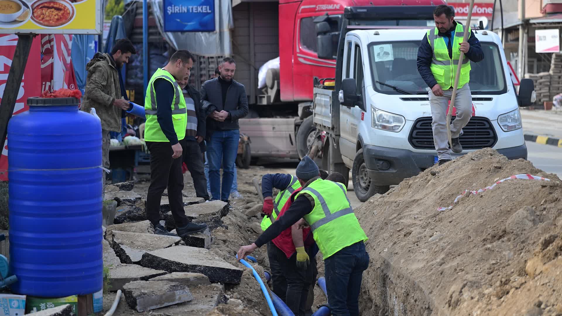 Manisa Su ve Kanalizasyon İdaresi, Uluderbent'te yaşanan su kesintilerini çözüme kavuşturuyor