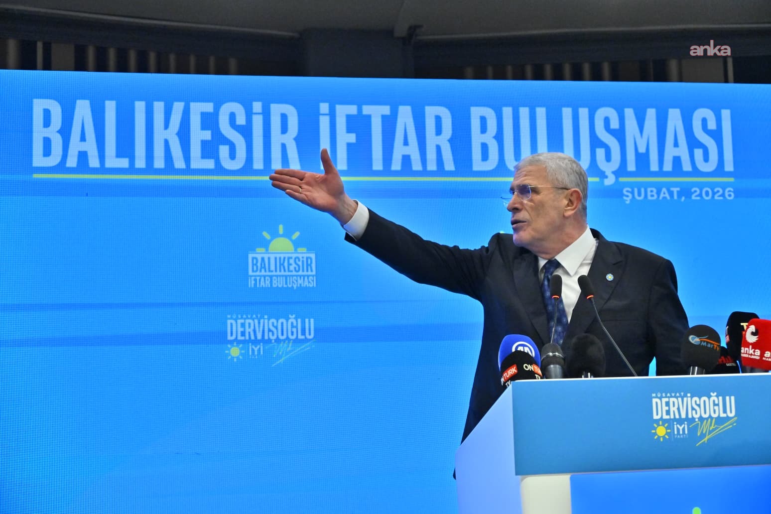 Müsavat Dervişoğlu: Ey Numan Kurtulmuş, kimin koltuğunda oturduğunun farkında mısın? O koltuğun gerçek sahibi Mustafa Kemal Atatürk'tür