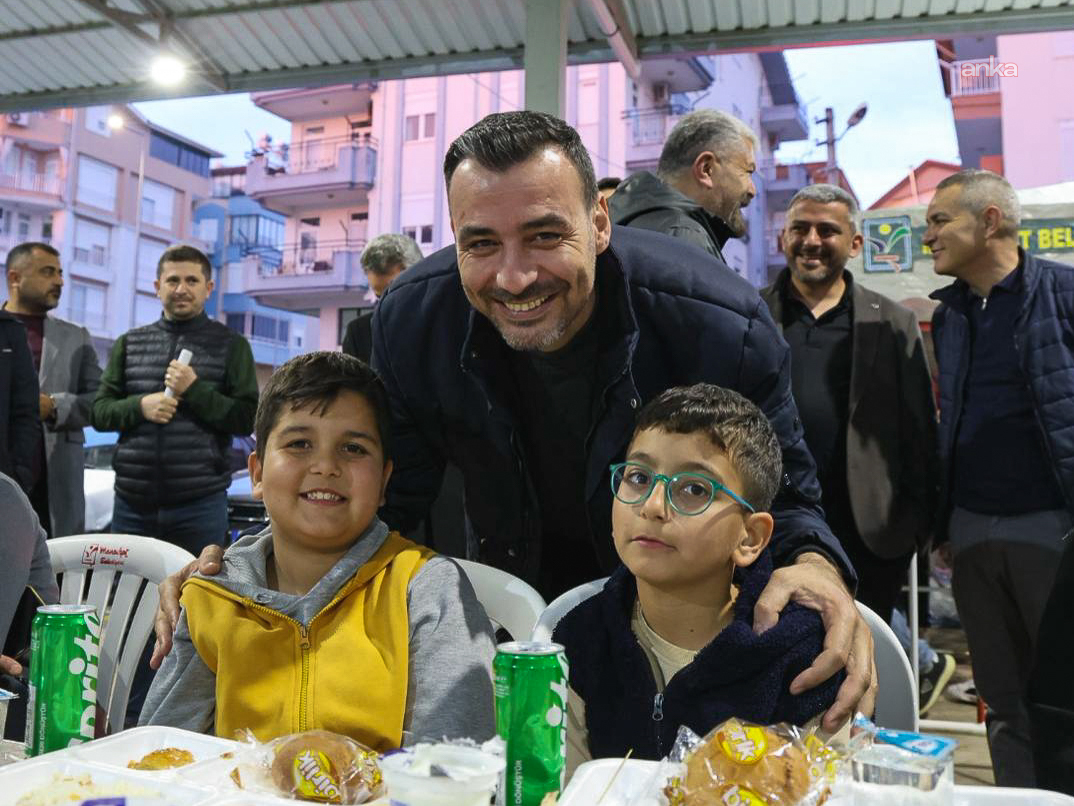 Manavgat Belediye Başkan Vekili Çiçek, Yayla Mahallesi'nde vatandaşlarla iftar yaptı