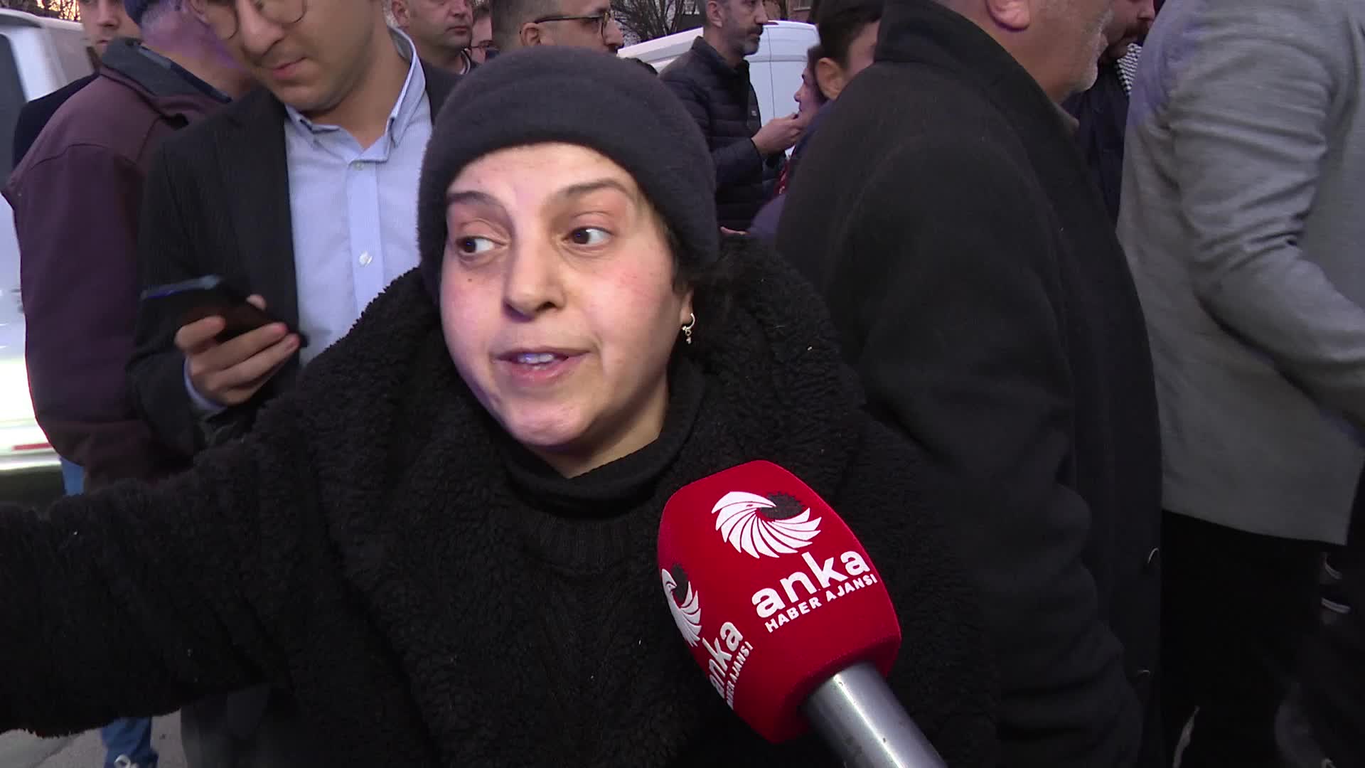 Çankayalılar iftar çadırı kuyruğunda: "Dışarıda yemek yiyemem, gücüm yetmez"