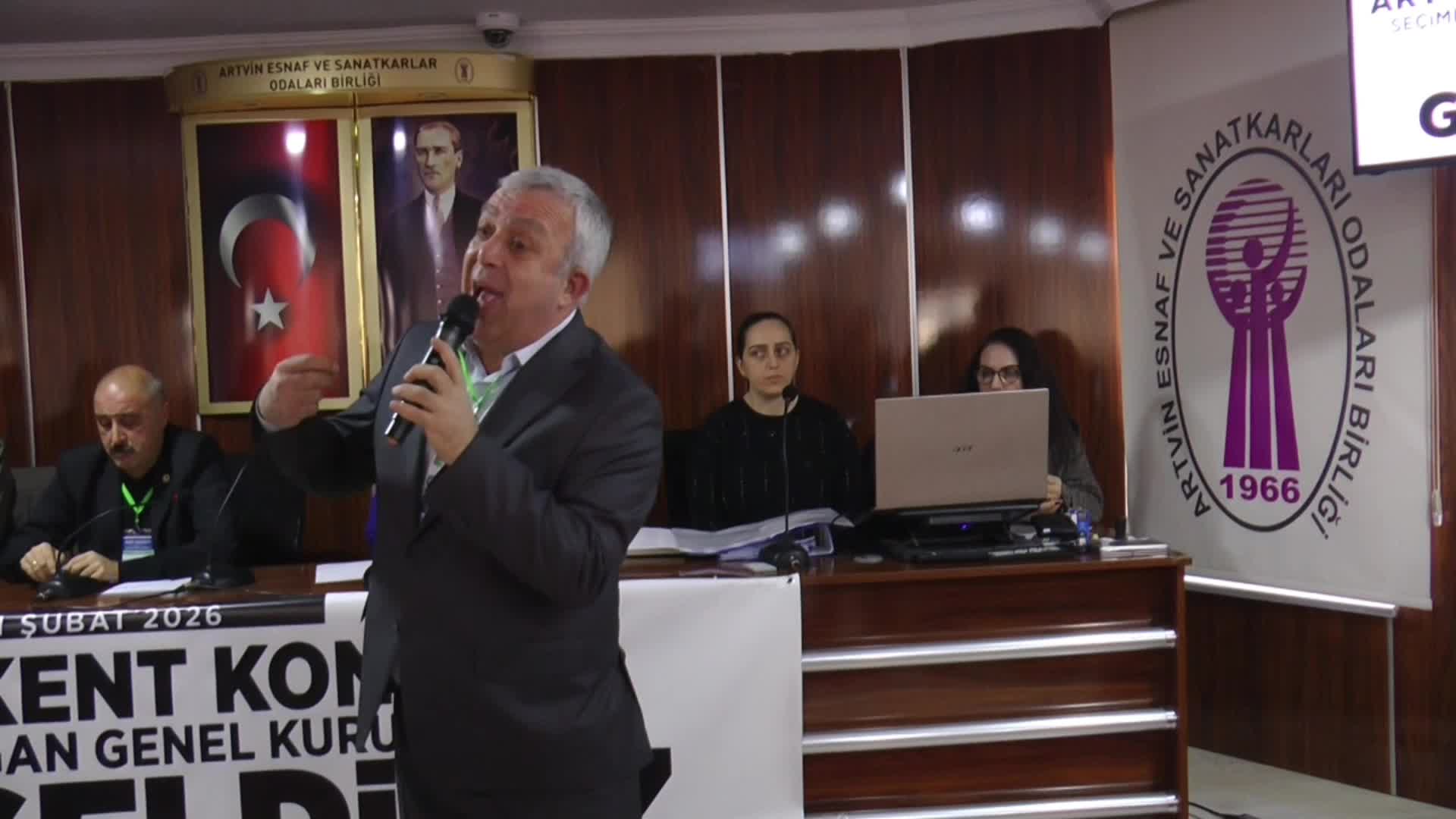 Artvin Kent Konseyi Başkanlığına Hakan Yüksel seçildi: "Birlikte üreteceğiz, birlikte yöneteceğiz"