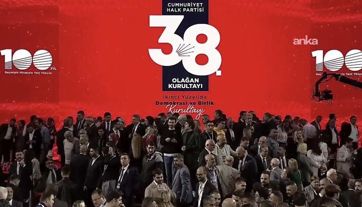 CHP'nin 38. Olağan Kurultayı'nda usulsüzlük iddiasıyla açılan davanın, 9 Mart'ta görülecek İBB davası ile birleştirilmesi istendi