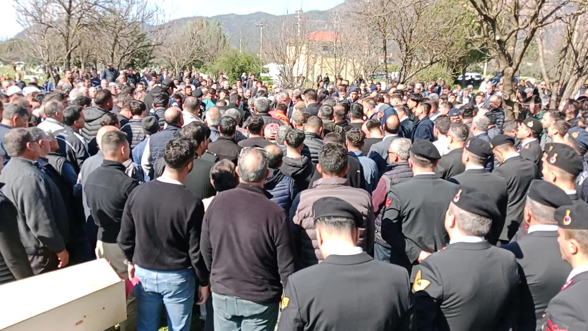 Kalp krizi sonucu vefat eden uzman çavuş Köyceğiz'de son yolculuğuna uğurlandı