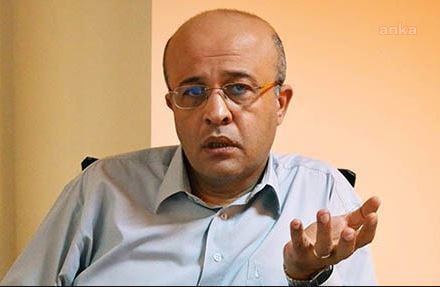 GAZETECİ AHMET TAKAN İFADESİNİN ARDINDAN SERBET BIRAKILDI: TERÖRİST MİYİM BEN?