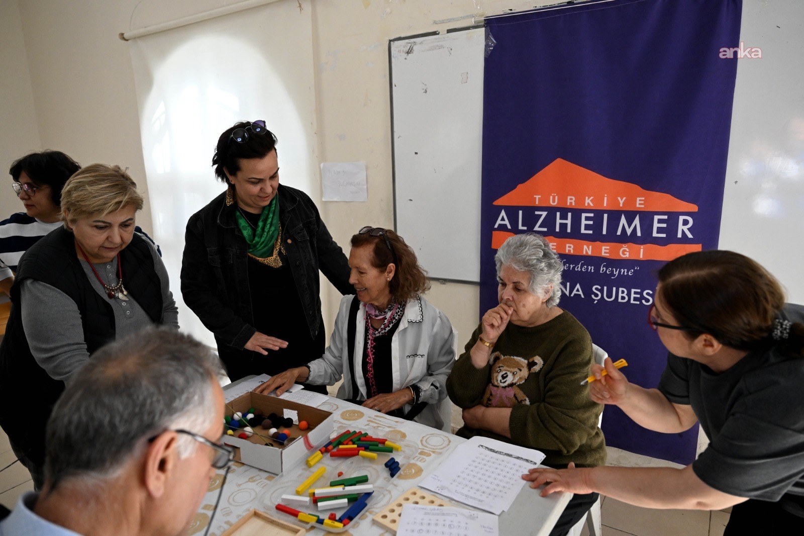 Çukurova Belediyesi'nden Alzheimer hastalarına özel atölye