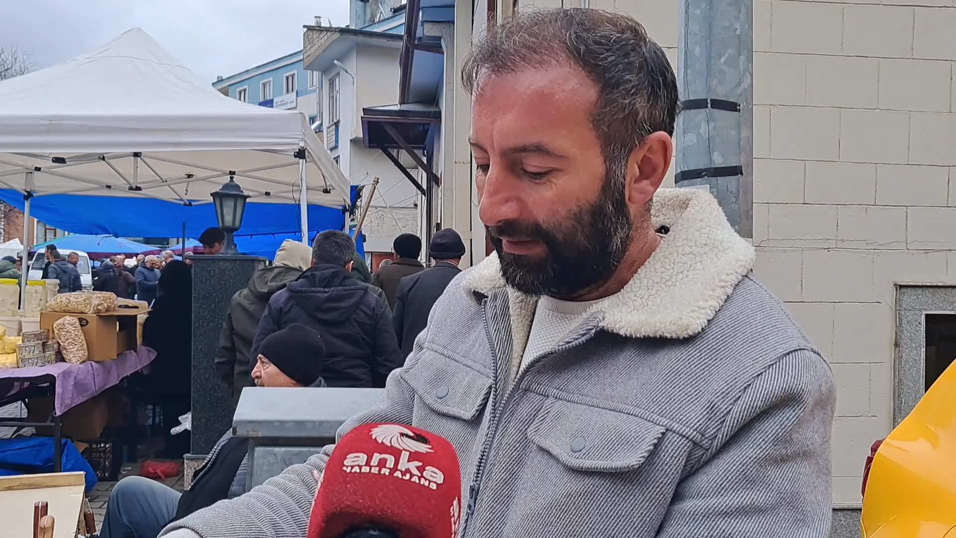 Artvin pazarında vatandaş ekonomiyi değerlendirdi: "Adam yılın 12 ayı oruç tutuyor"