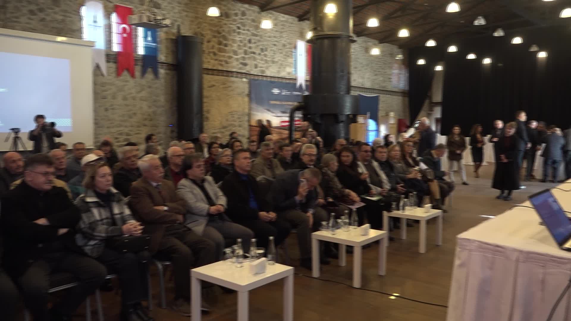 İzmir Büyükşehir Belediye Başkanı Tugay’dan kooperatiflerle tarım mesajı: Günü kurtarmak için değil, geleceğimizi kurtarmak için çalışmalıyız