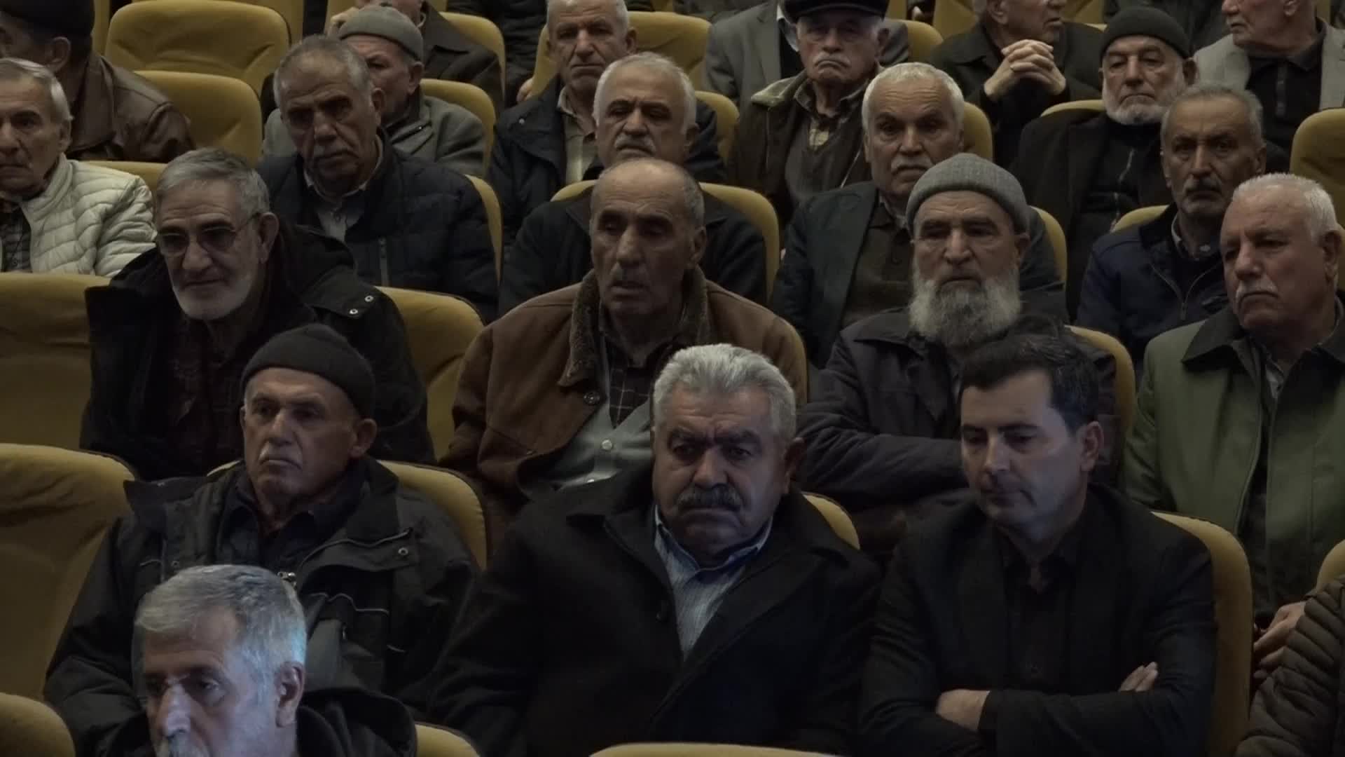 Malatya'da kayısı üreticilerine bitkisel üretim planlaması ve yeni destekleme modeli eğitimi