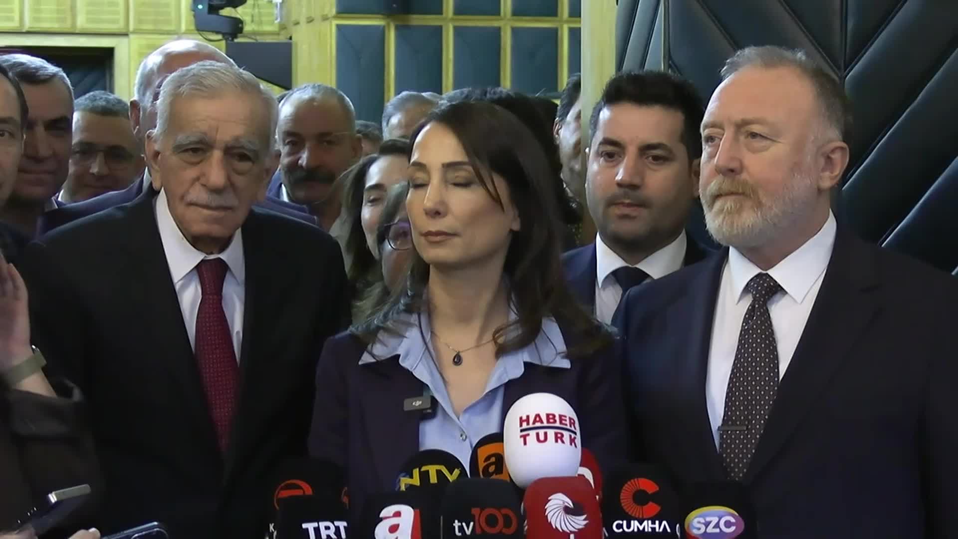 DEM Parti Eş Genel Başkanı Hatimoğulları: Sayın Bahçeli'nin İmralı ve Sayın Öcalan için özel statü vurgusu son derece önemli bir vurgudur