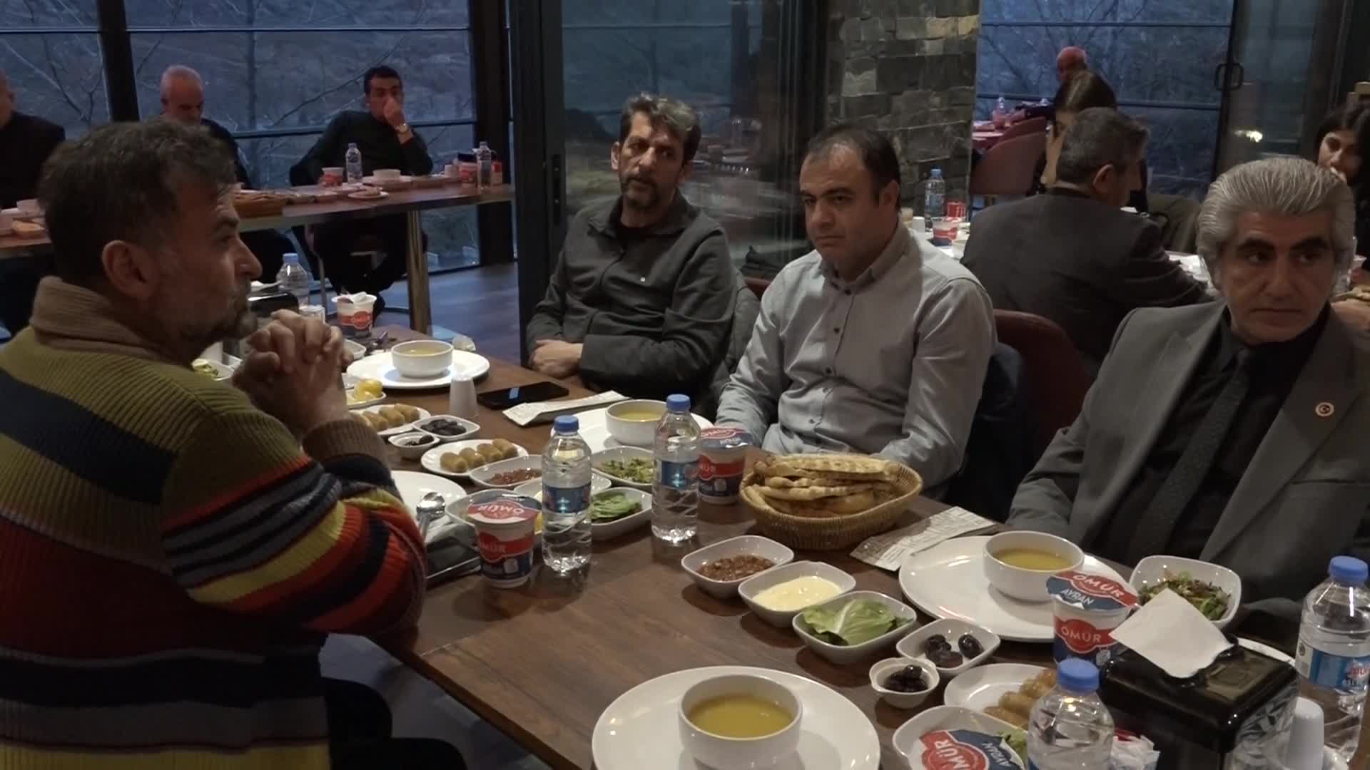CHP Malatya Battalgazi İlçe Örgütünün iftarında depremin yaralarının sarılmasına yönelik mesaj