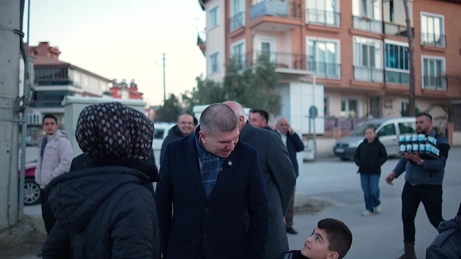 Burdur Belediyesi'nin "Gönül Sofrası" Bağlar ve Hızırilyas'ta kuruldu