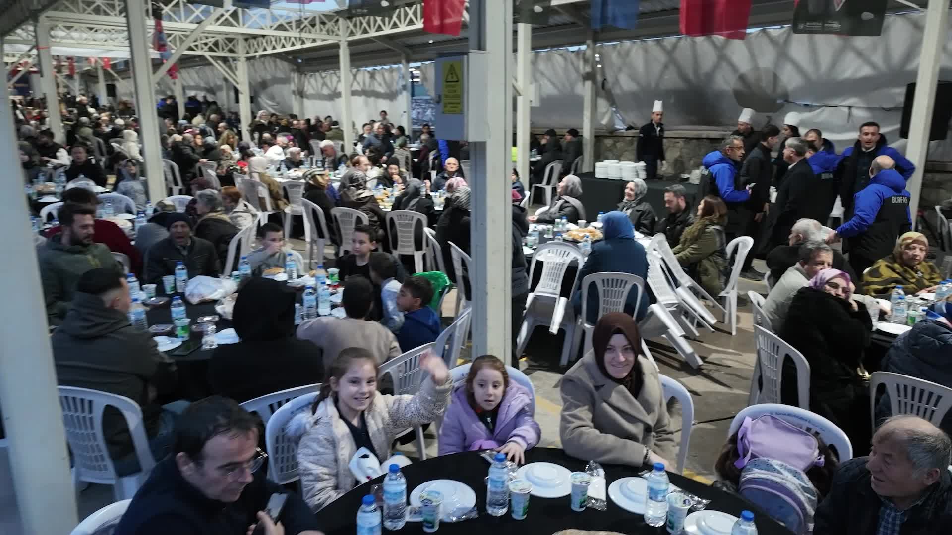 Bursa Büyükşehir Belediyesi'nden Yıldırım'da iftar programı
