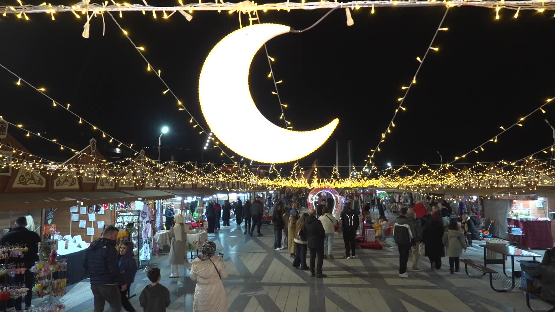 Osmangazi Belediyesi’nin ramazan etkinliklerine çocuklardan yoğun ilgi