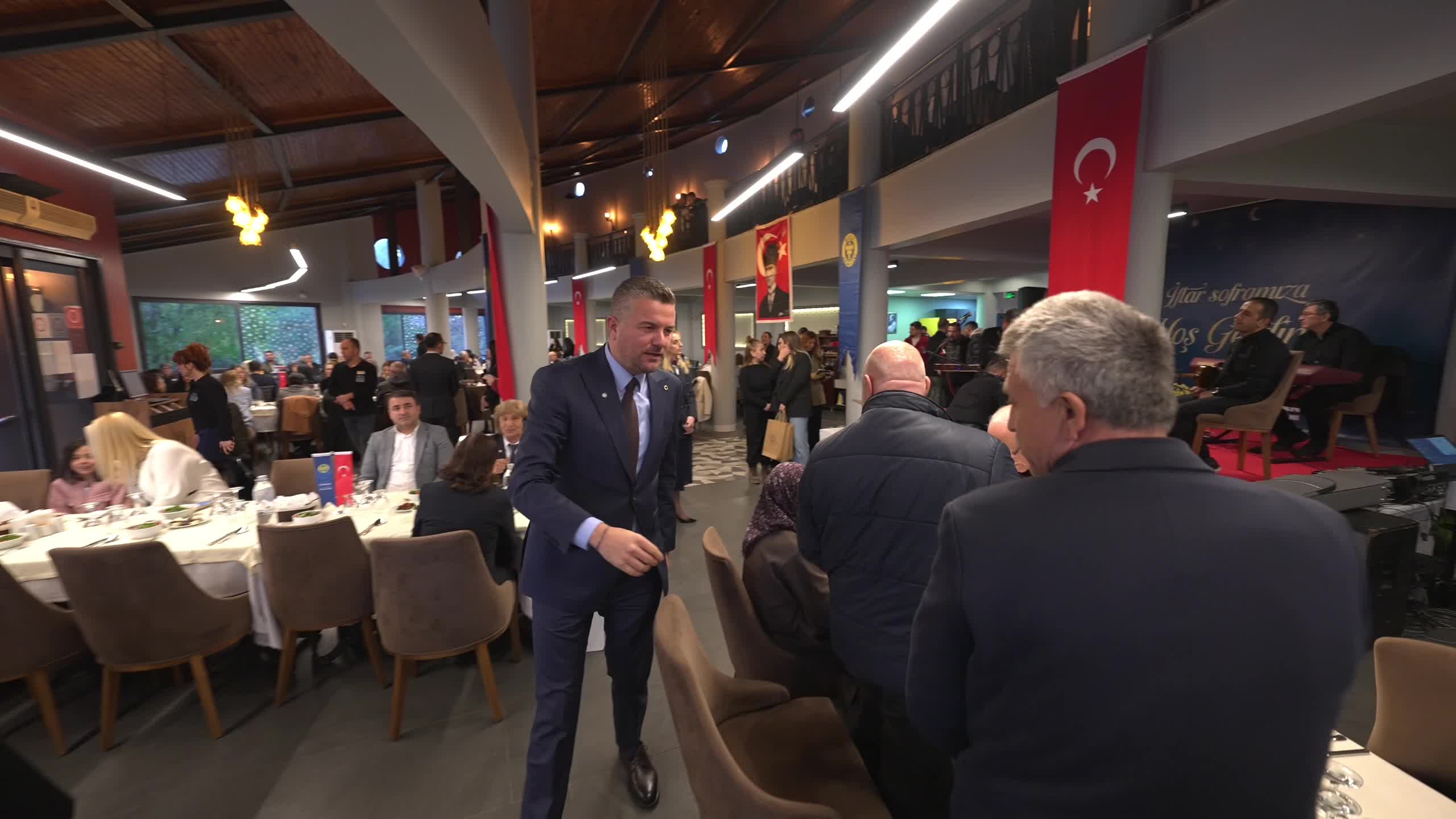Buca Belediye Başkanı Duman, şehit yakınları ve gazilerle bir araya geldi
