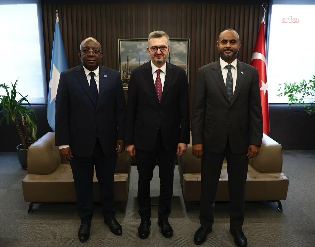 İletişim Başkanı Duran, Somalili bakanlarla görüştü