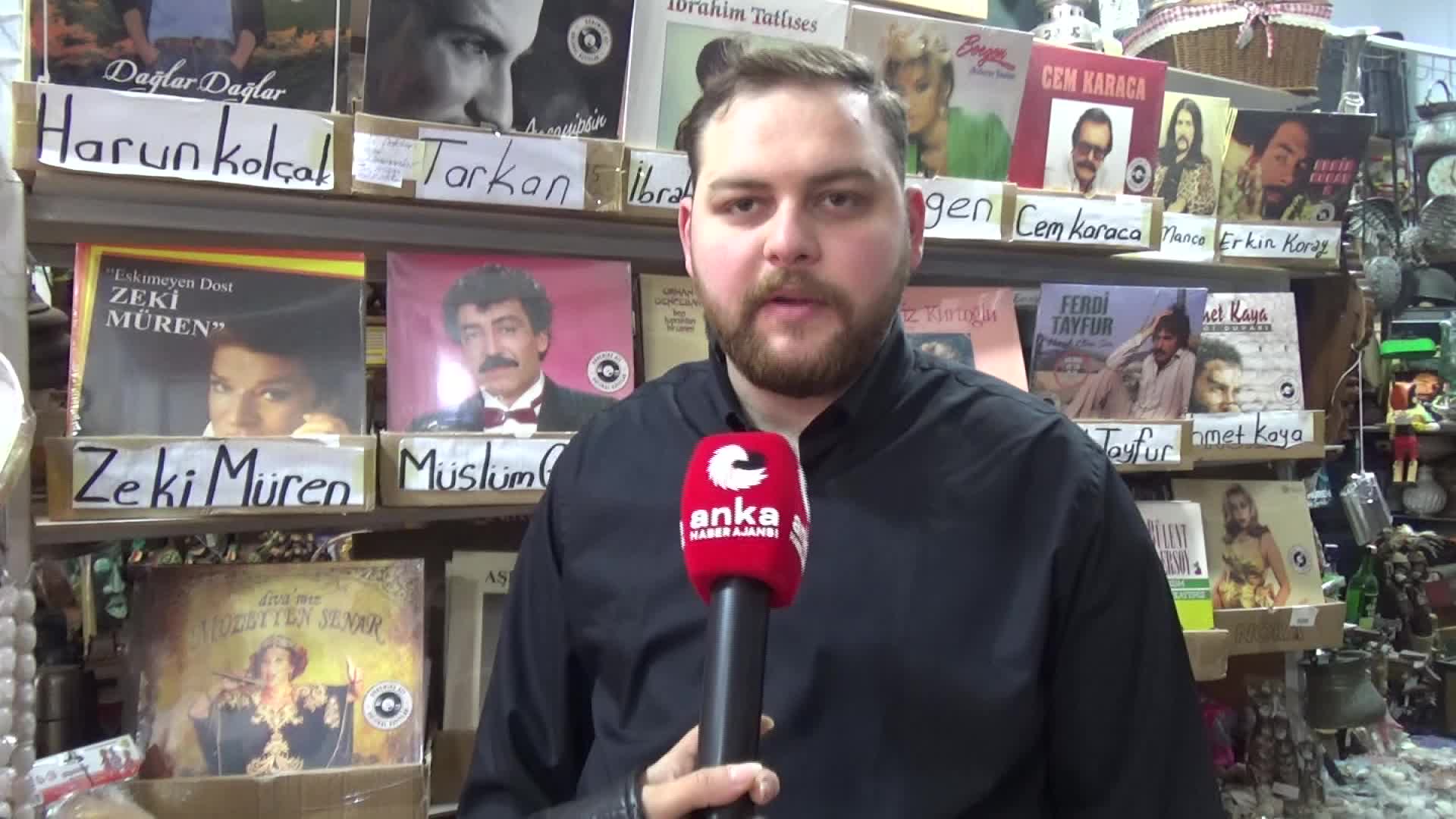 Sinop'ta 3'ncü kuşak plak satıcısı Şahinkaya: Genellikle gençlerden ve gurbetçilerden rağbet var