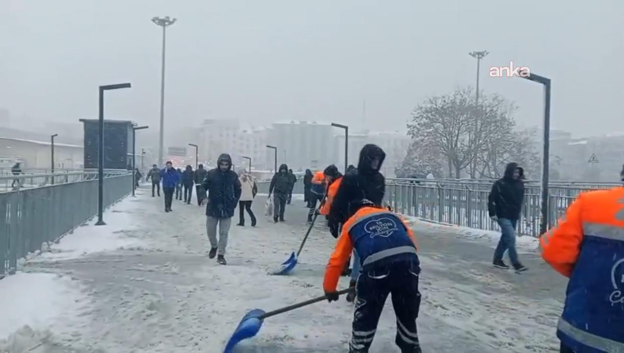 İstanbul Valiliği'nden fırtına ve kar uyarısı