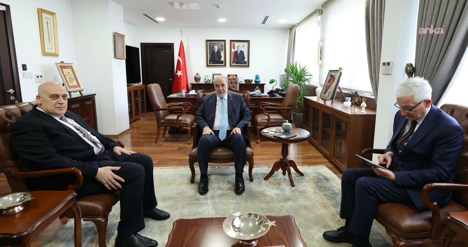 Dışişleri Bakan Yardımcısı Kulaklıkaya, Filistin'in Ankara Büyükelçisi Abujaiş ile görüştü