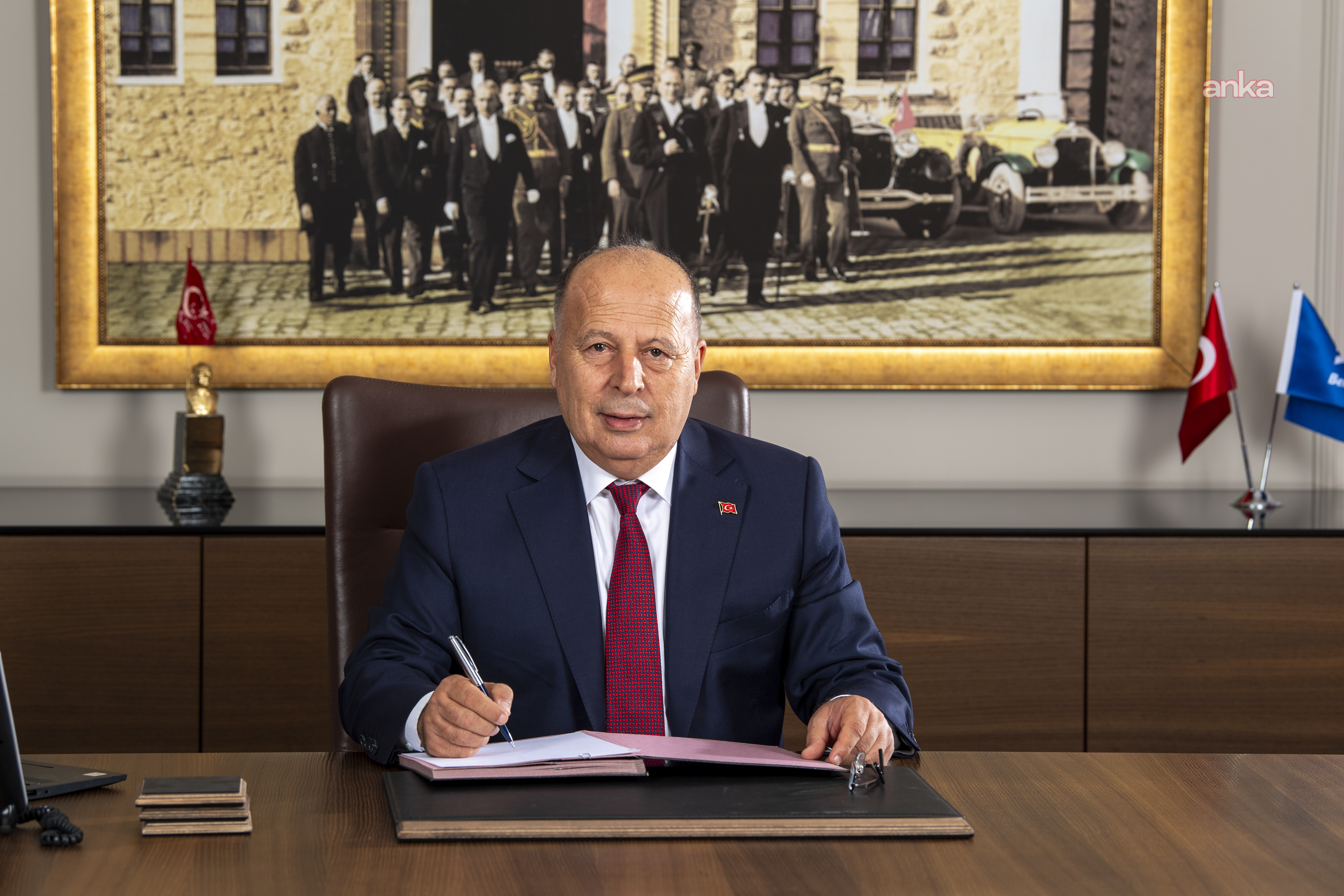 Yüreğir Belediye Başkanı Demirçalı: "Bugün itibarıyla belediyemizin maliyeye vadesi geçmiş tek kuruş borcu bulunmamaktadır”