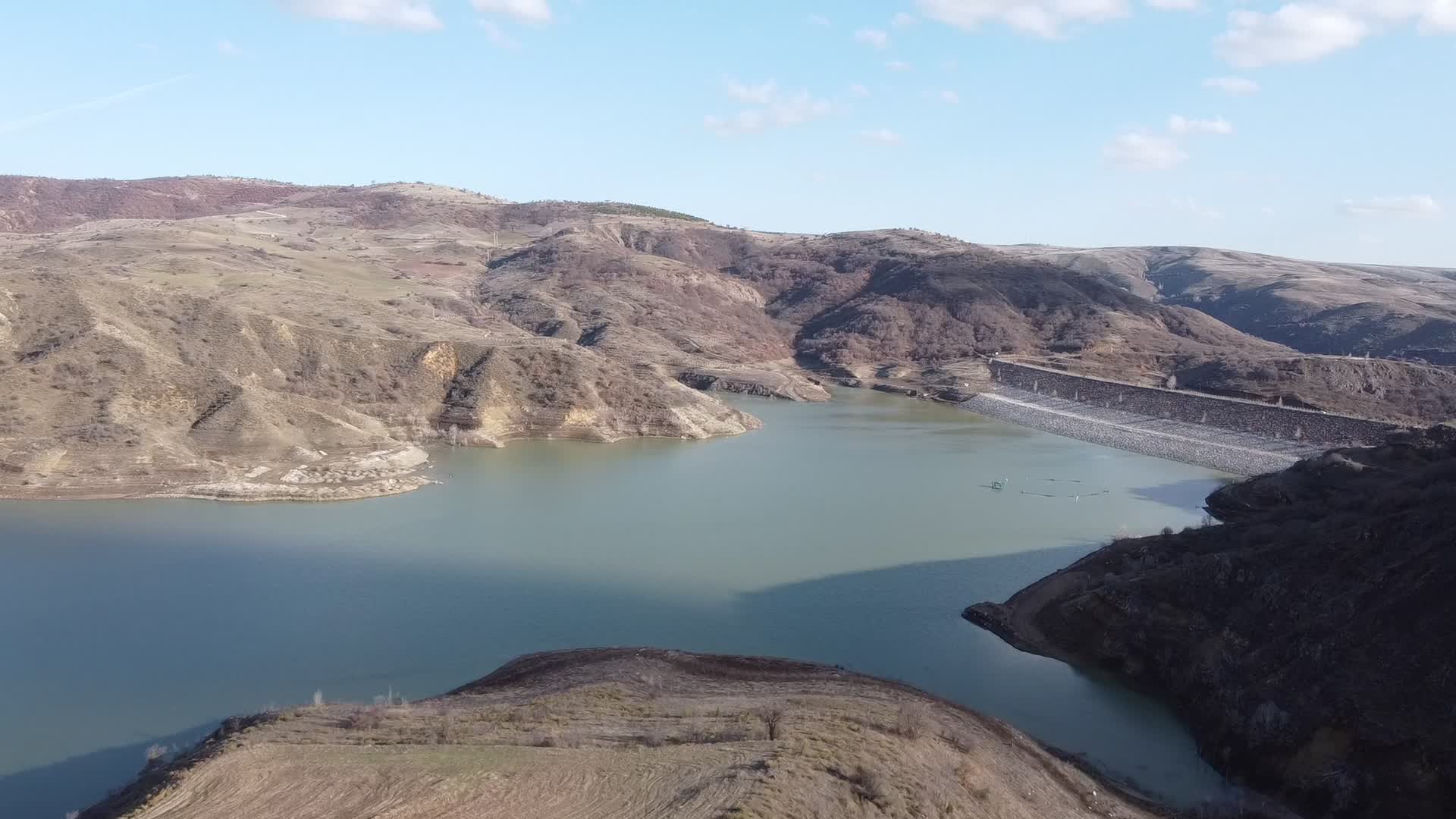 Yozgat’ta yağışlar baraj ve göletlerdeki suyu artırdı ancak Belediye Başkanı Arslan biraz daha tasarruf istedi