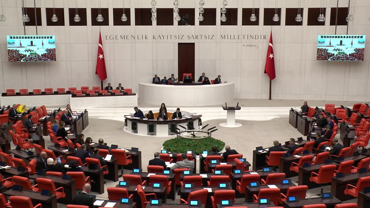 CHP’li Durmaz: “Ziraat Bankası, çiftçi zarar ederken kar şampiyonu olamaz”
