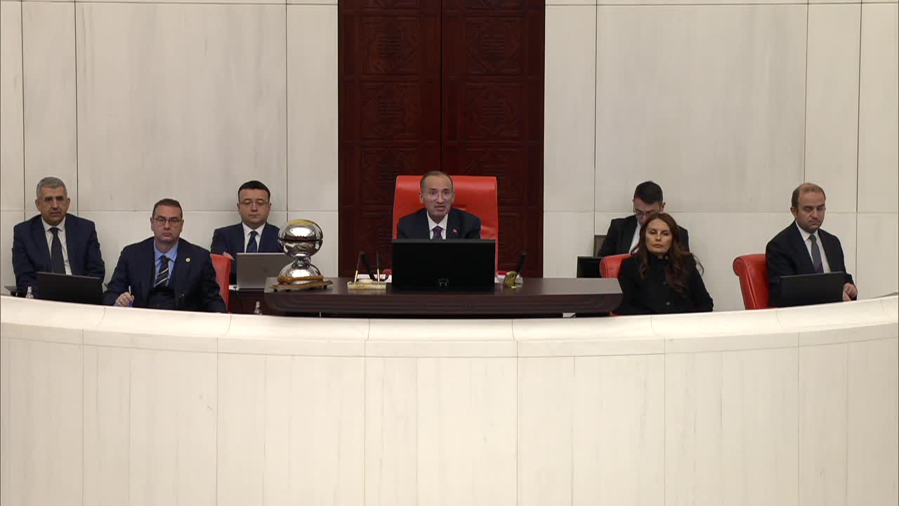 Umut Akdoğan: Sokak çetelerinin, mafyalarının sadece kendisi yok, emniyette uzantıları, savcıları var