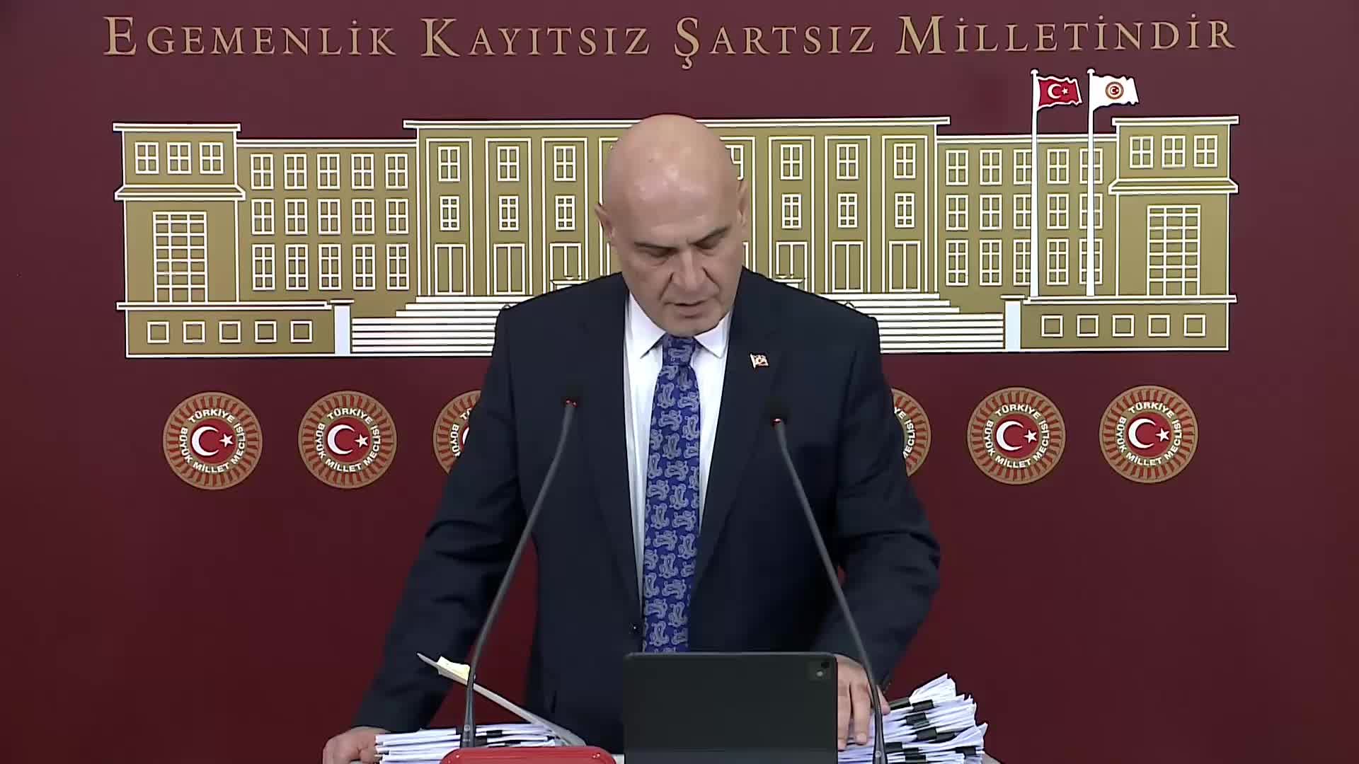 Turhan Çömez: Ülkenin gündemi açlık, sefalet, borç, üretim, istihdam, yatırım, ihracat olması gerekirken, 28 Şubat da 28 Şubat, ilahi de ilahi