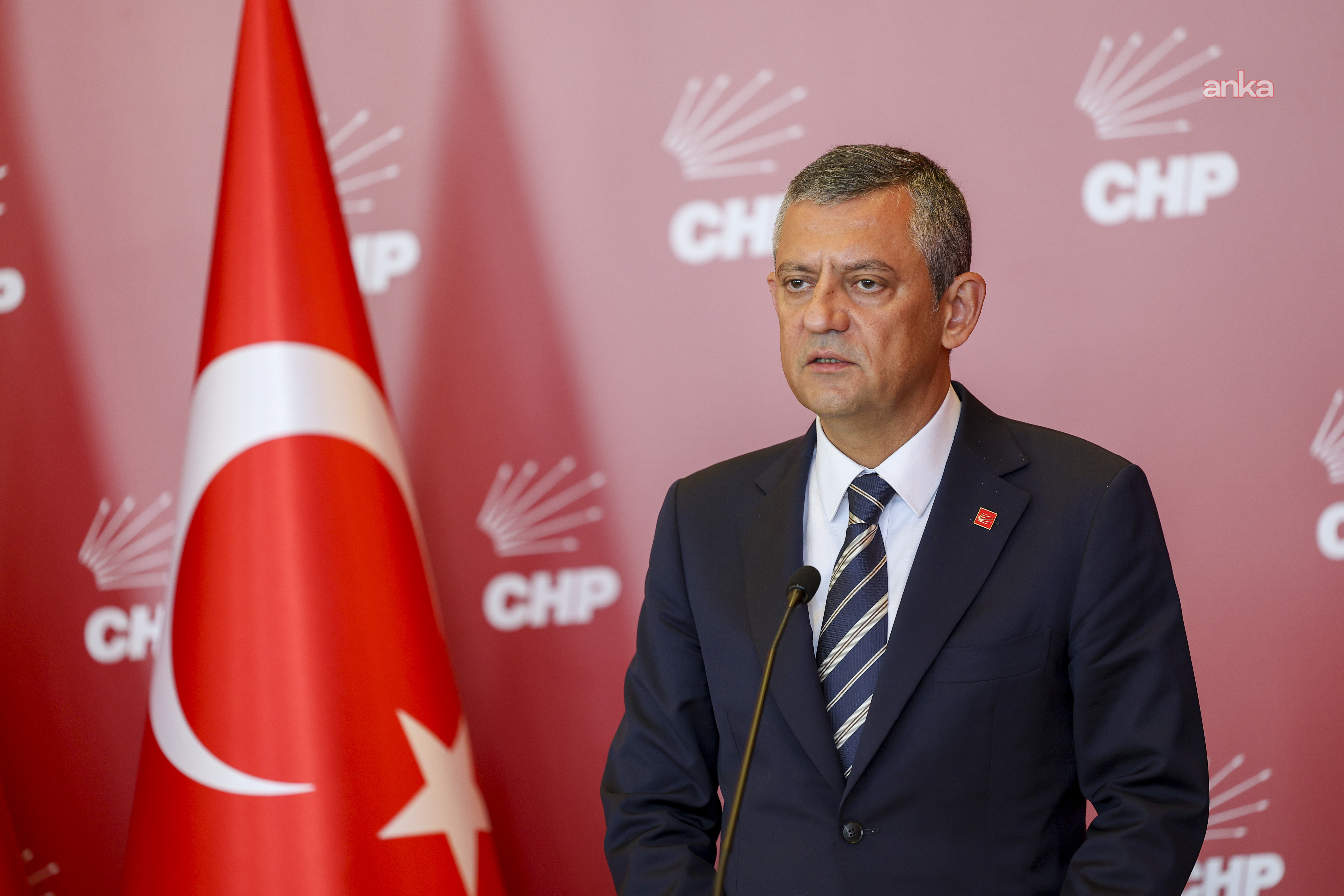 Özgür Özel'den Hocalı mesajı: İnsanlık suçunu bir kez daha lanetliyorum