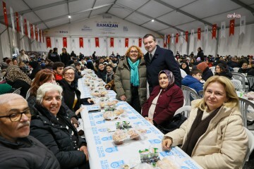 Silivri Belediye Başkanı Balcıoğlu, iftar çadırında vatandaşlar ile buluştu
