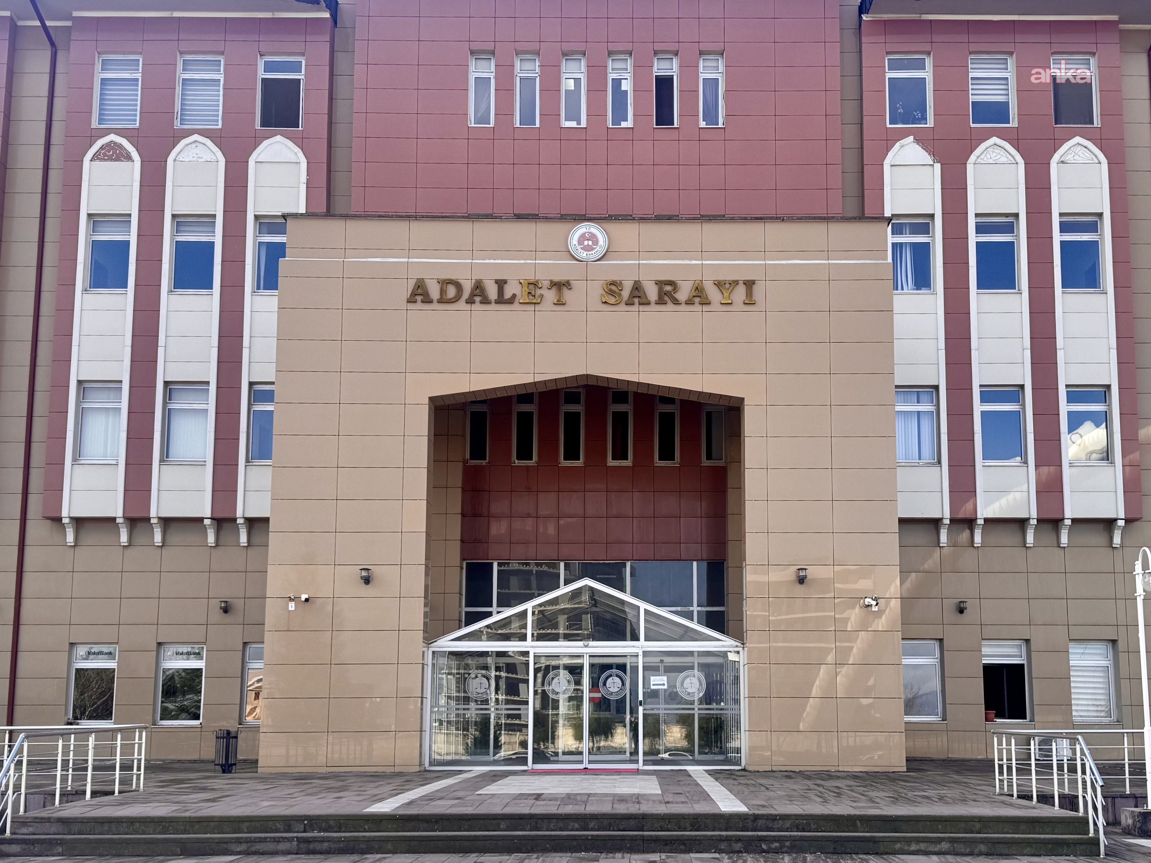 Ferdi Zeyrek davasında ikinci duruşma: Tanıklar dinlendi, sanıkların yurt dışı yasakları kaldırıldı